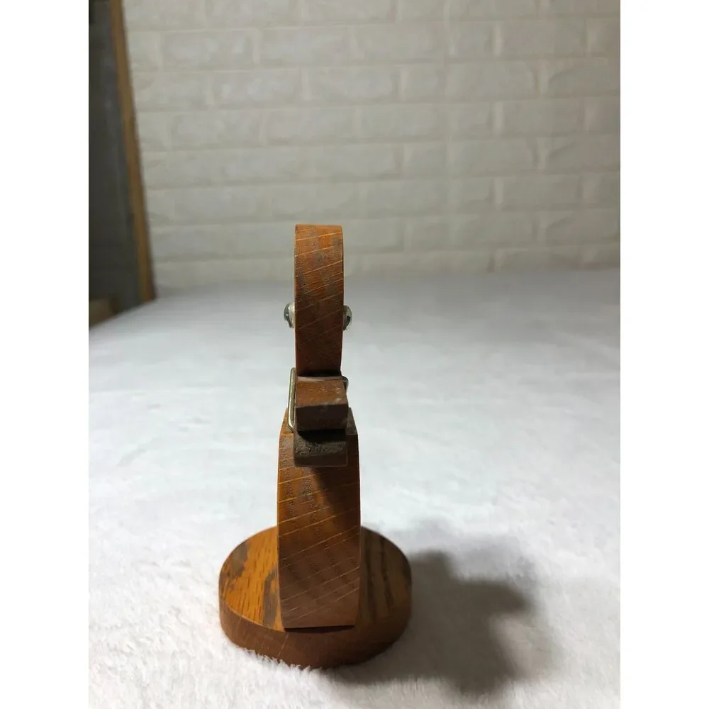 The Unbranded Brand vintage retro